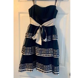 BCBG MAXAZRIA Black and Champagne Strapless Dress - size 6